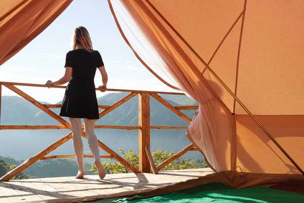 Glamping : quelles sont les tendances actuelles pour un luxe en pleine nature ?